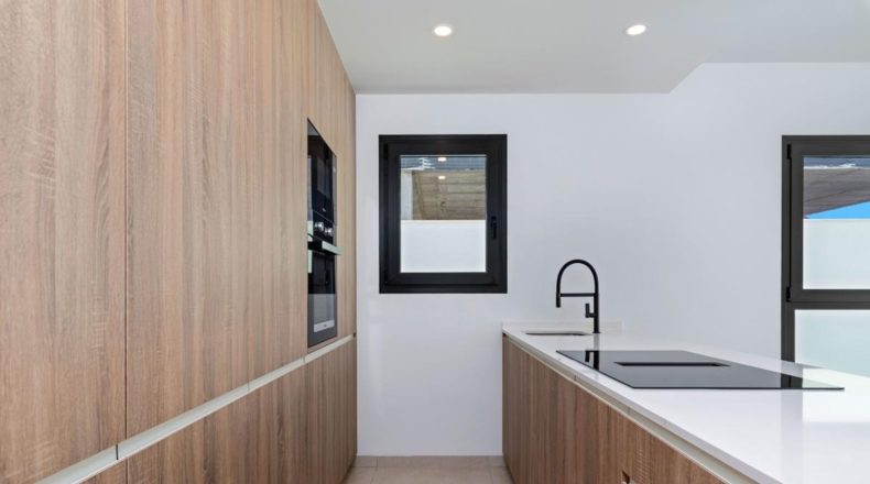 Áticos(3) - Apartamentos Victor Manuel II